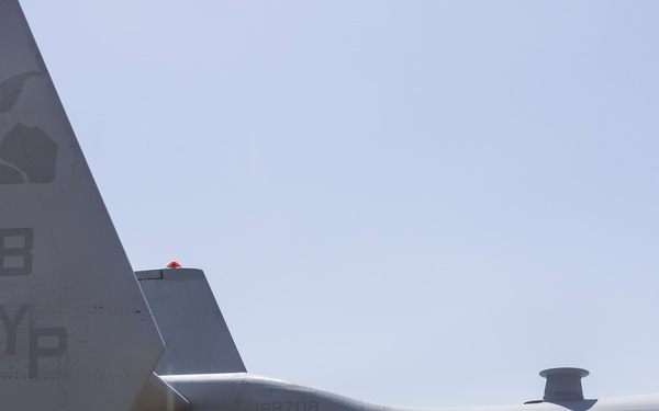 Marines and Sailors with 3rd MAW host 182nd Airlift Wing medical training