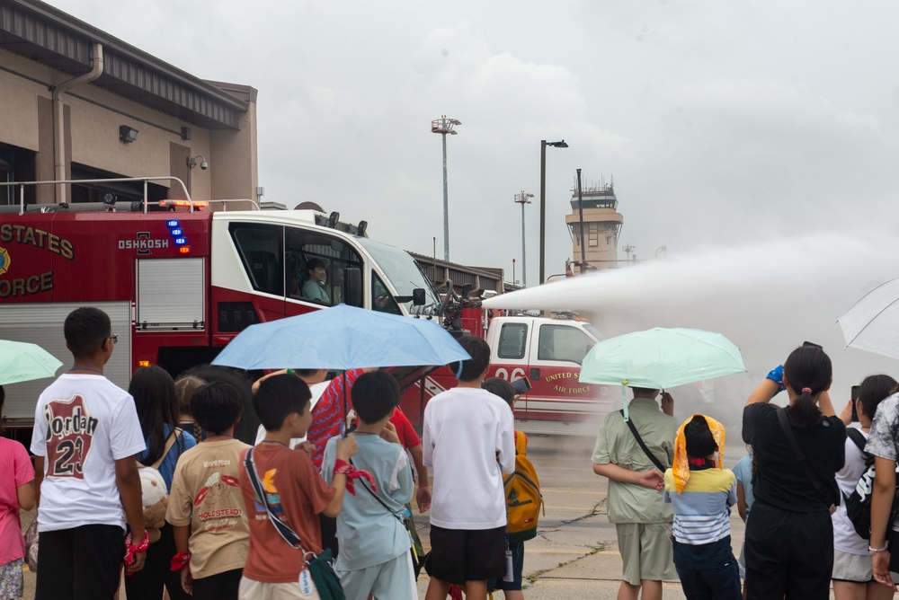 U.S., ROK students tour Osan