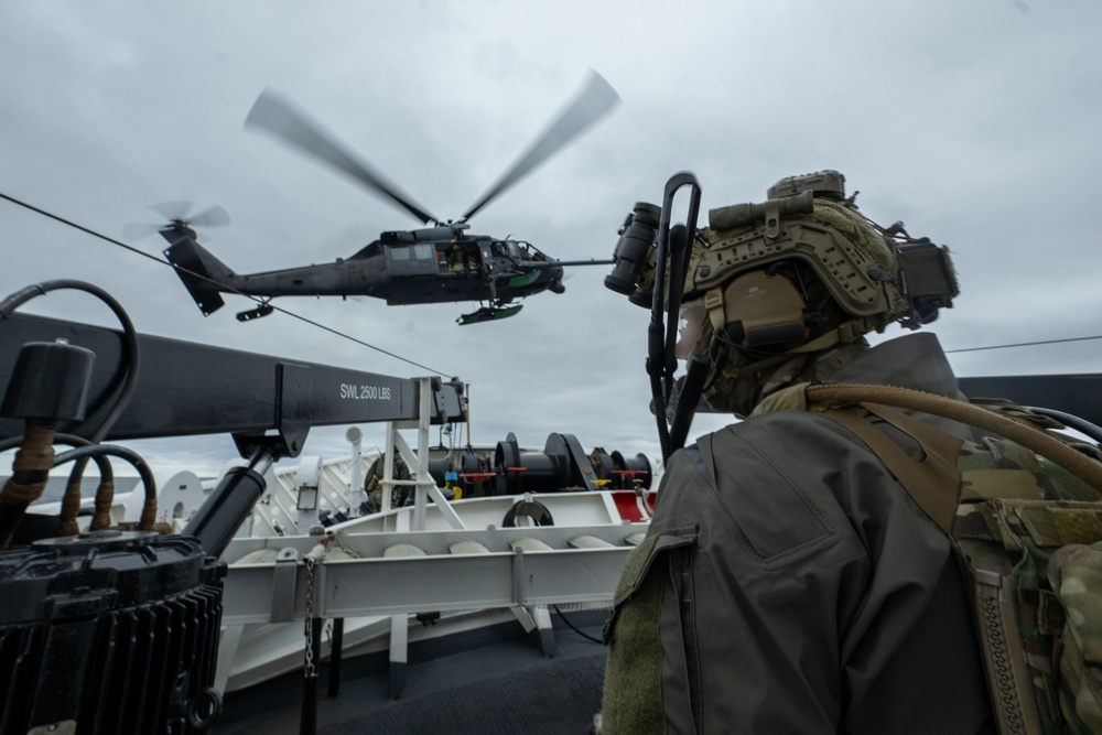 U.S. Navy SEALs, U.S. Coast Guard MSRT West conduct VBSS during AE25
