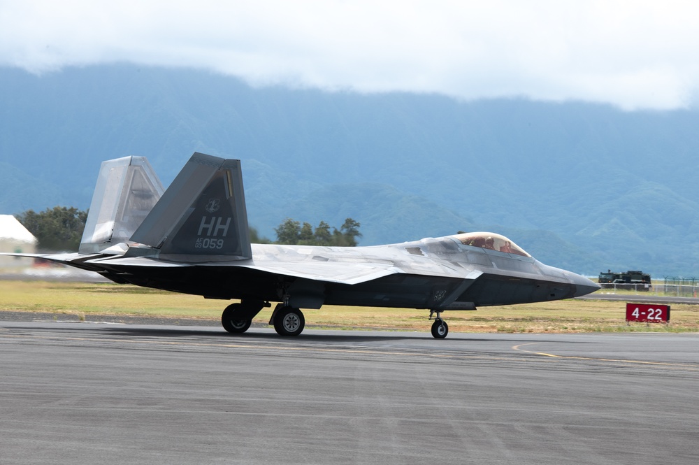 Hawaii ANG Showcases Airpower and Builds Community Connections at Kaneohe Bay Air Show