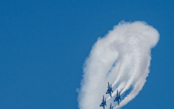 Hawaii ANG Showcases Airpower and Builds Community Connections at Kaneohe Bay Air Show
