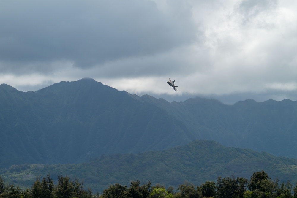 Hawaii ANG Showcases Airpower and Builds Community Connections at Kaneohe Bay Air Show