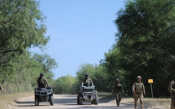 Georgia Army National Guard conducts joint foot patrol in Del Rio, Texas