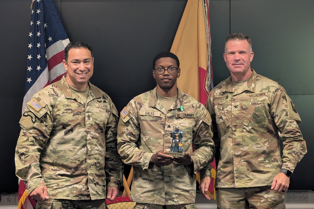 Soldier, Noncommissioned Officer, and Junior Officer of the 4th Quarter