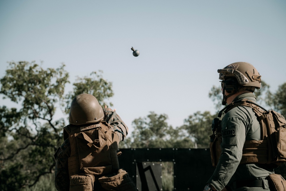 MRF-D 25.3: U.S. Marines with CLB-1 conduct an M-27 grenade range