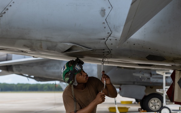F/A-18 Hornets arrive for Northern Strike 25-2