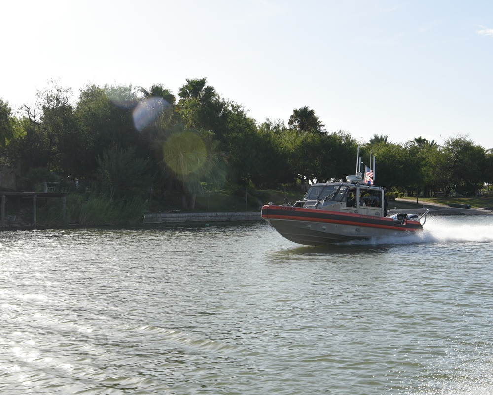 U.S. Coast Guard MSST Houston Patrols Rio Grande