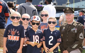 Chicago Bears honor combat veteran who battled insurgents in Iraq