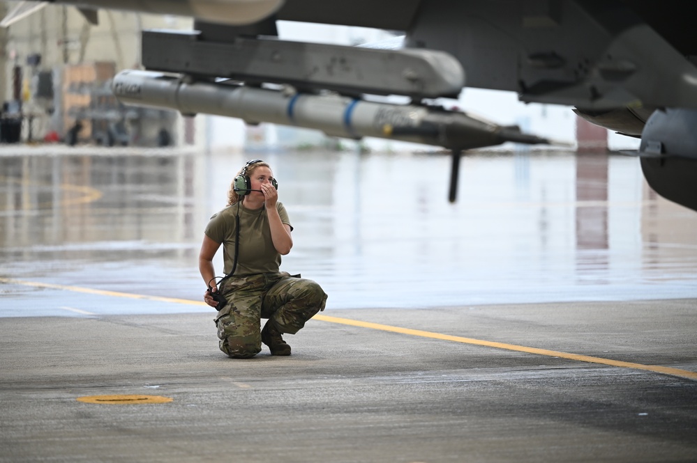 148th Fighter Wing F-16 Recovery