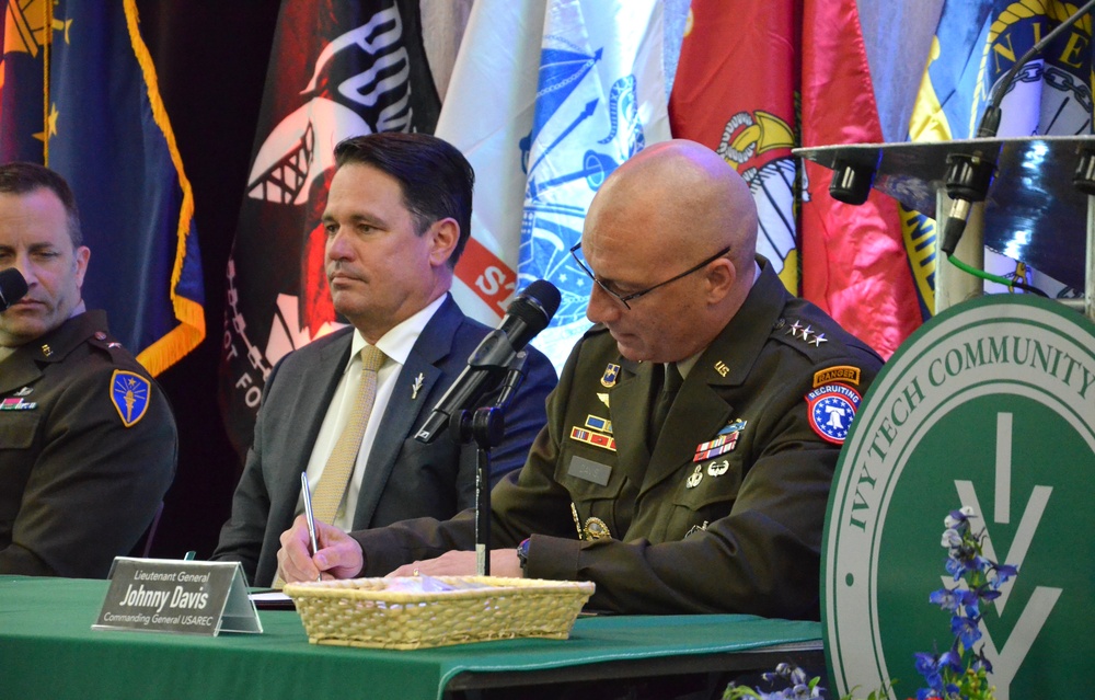 Free college course available to students through Army’s Enlisted Training Corps Pilot Program at Ivy Tech Community College