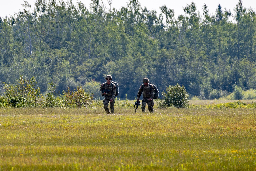 861st parachute riggers execute airborne operations