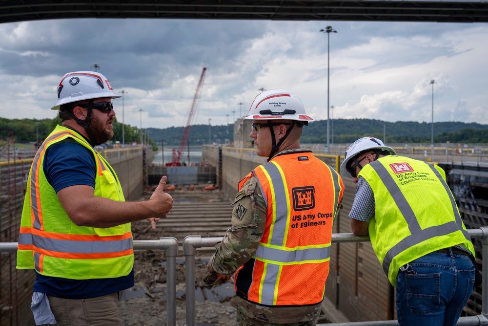 USACE Command Sgt. Maj. visits Louisville District Projects