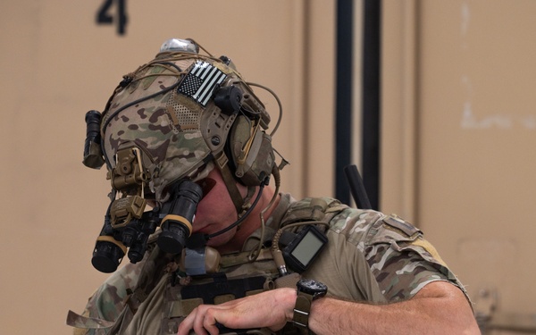 U.S. Air Force Air Commandos and Czech Republic special operations forces members conduct personnel recovery mission