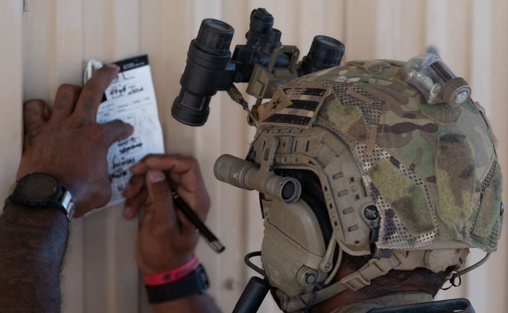 U.S. Air Force Air Commandos and Czech Republic special operations forces members conduct personnel recovery mission