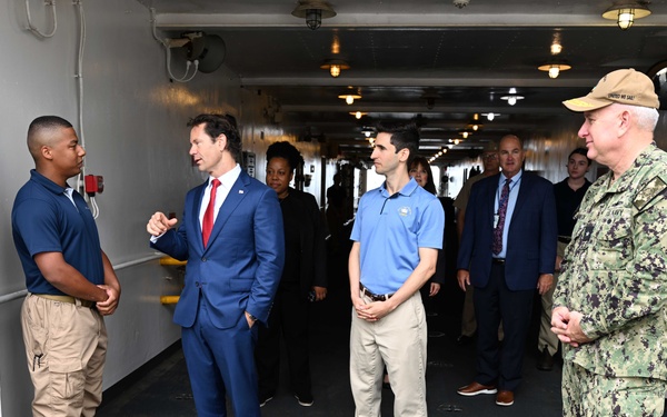 Assistant Secretary of the Navy visits MSC