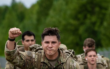 Joint Base Elmendorf-Richardson Soldiers and Airmen Participate in the JBER Norwegian Ruck March