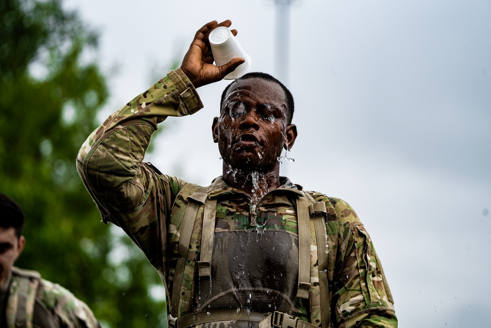 Joint Base Elmendorf-Richardson Soldiers and Airmen Participate in the JBER Norwegian Ruck March