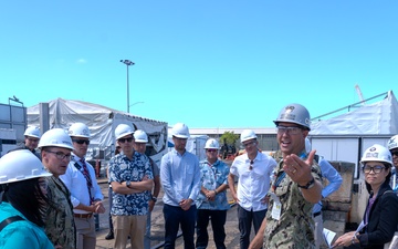Congressional Staff Delegates visit PHNSY &amp; IMF
