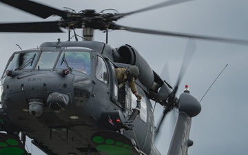 Alaska Air National Guard Conducts Hoist Training