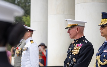 Commandant, Gen. Eric M. Smith attends MLAC Wreath Laying Ceremony