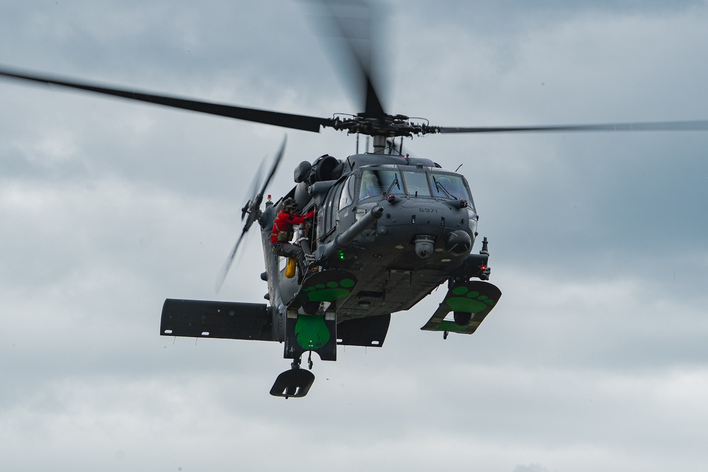 Alaska Air National Guard Conducts Hoist Training