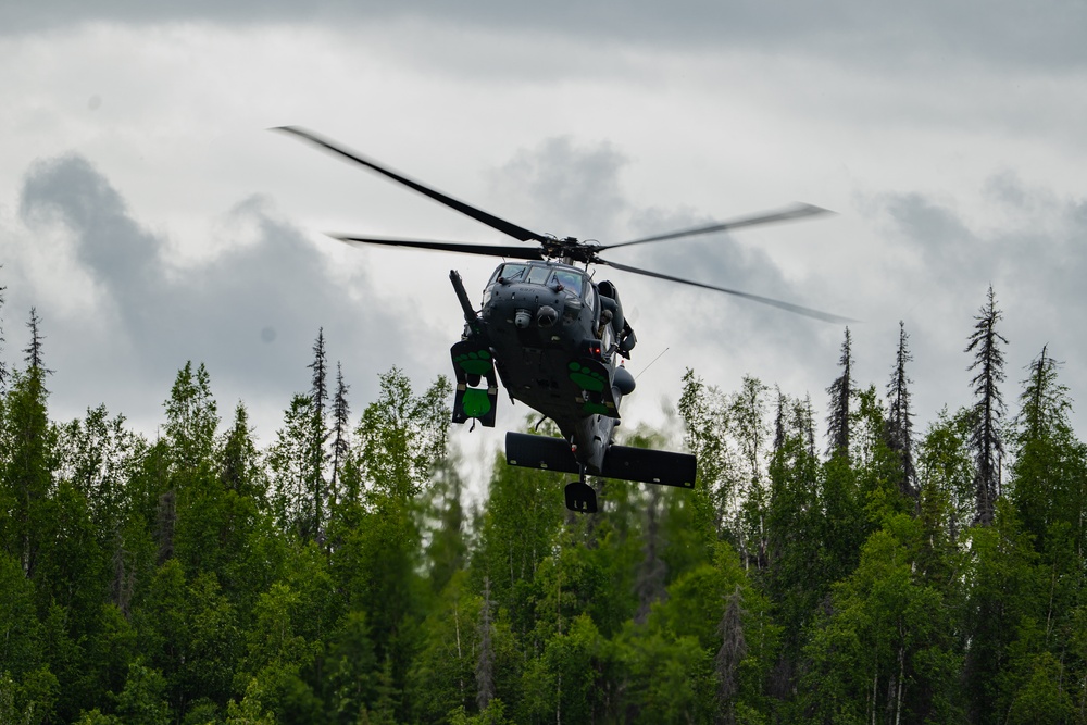 Alaska Air National Guard Conducts Hoist Training