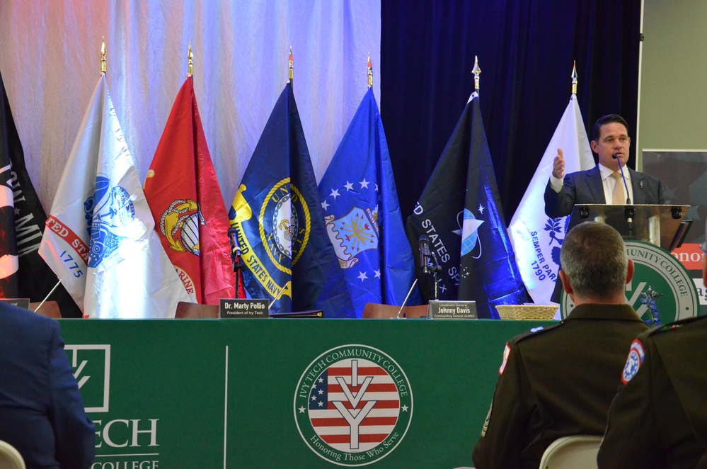 Free college course available to students through Army’s Enlisted Training Corps Pilot Program at Ivy Tech Community College