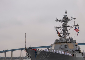 USS Sterett Returns to Homeport Following Nine-Month Deployment