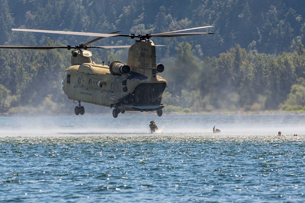 National Guard, U.S. Army Reserve conduct Helocast training in the Pacific Northwest