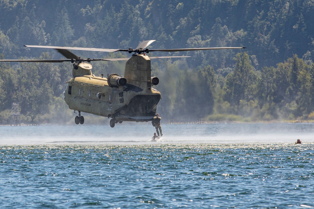 National Guard, U.S. Army Reserve conduct Helocast training in the Pacific Northwest