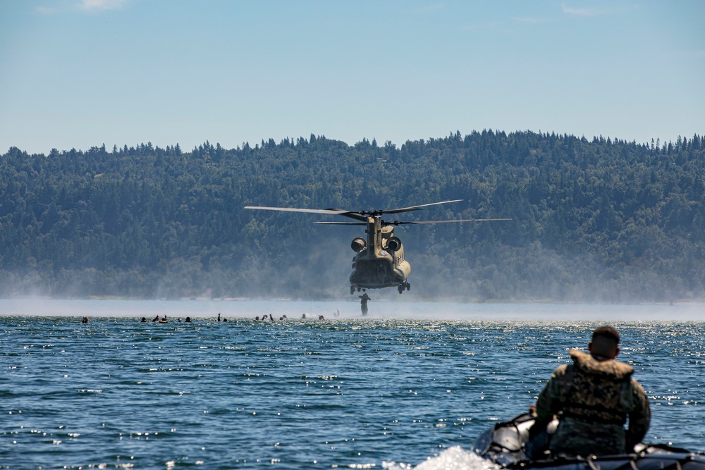 National Guard, U.S. Army Reserve conduct Helocast training in the Pacific Northwest