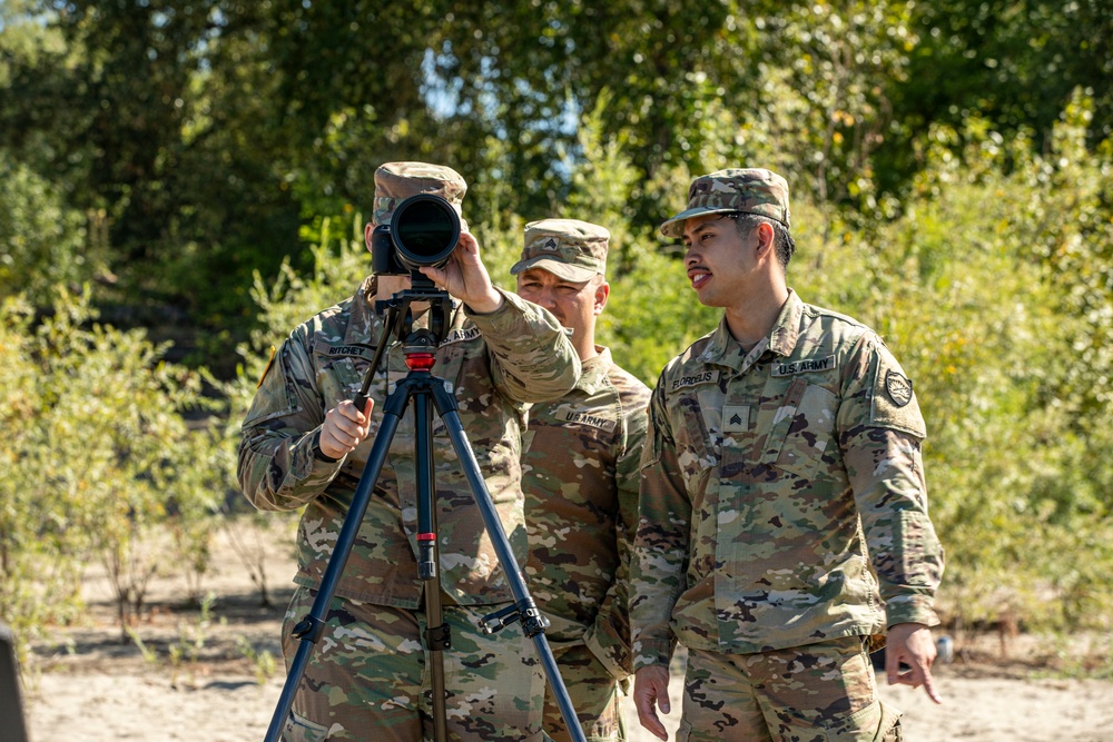 National Guard, U.S. Army Reserve conduct Helocast training in the Pacific Northwest