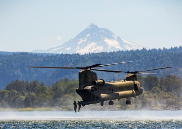 National Guard, U.S. Army Reserve conduct Helocast training in the Pacific Northwest