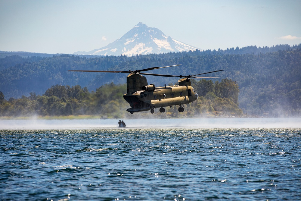 National Guard, U.S. Army Reserve conduct Helocast training in the Pacific Northwest
