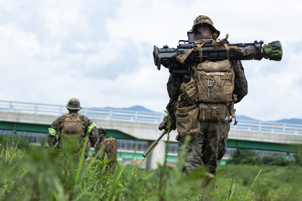 2/23 and ROK Marines Secure Beachhead during Amphibious Assault at KMEP 25.2