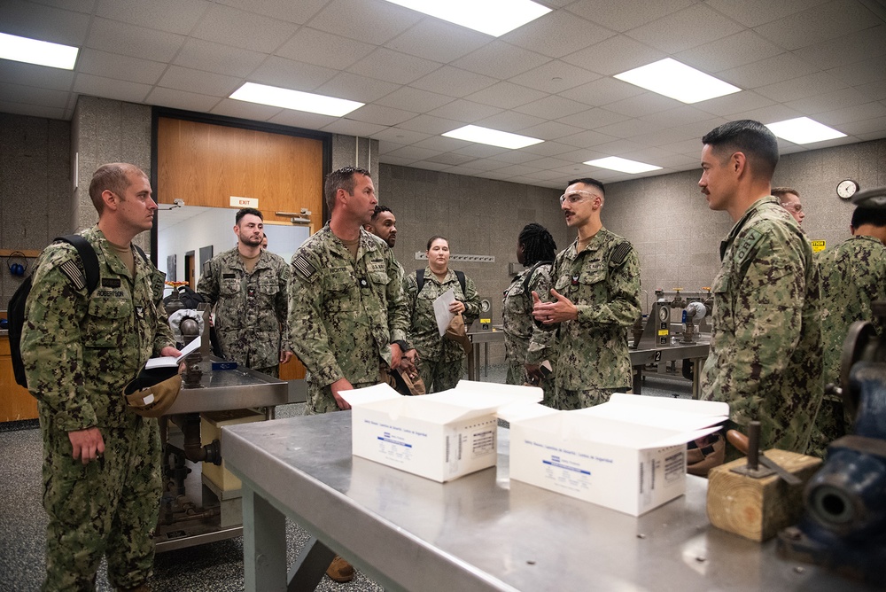 Navy Talent Acquisition Group (NTAG) Ohio River Valley Tours Surface Warfare Engineering Schools Command (SWESC) Great Lakes