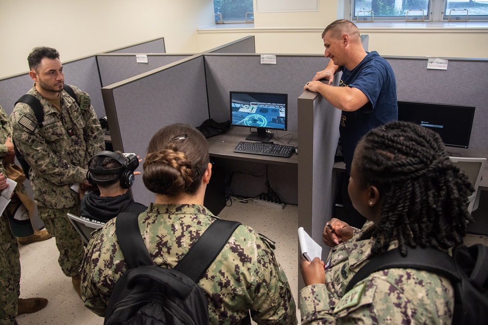 Navy Talent Acquisition Group (NTAG) Ohio River Valley Tours Surface Warfare Engineering Schools Command (SWESC) Great Lakes