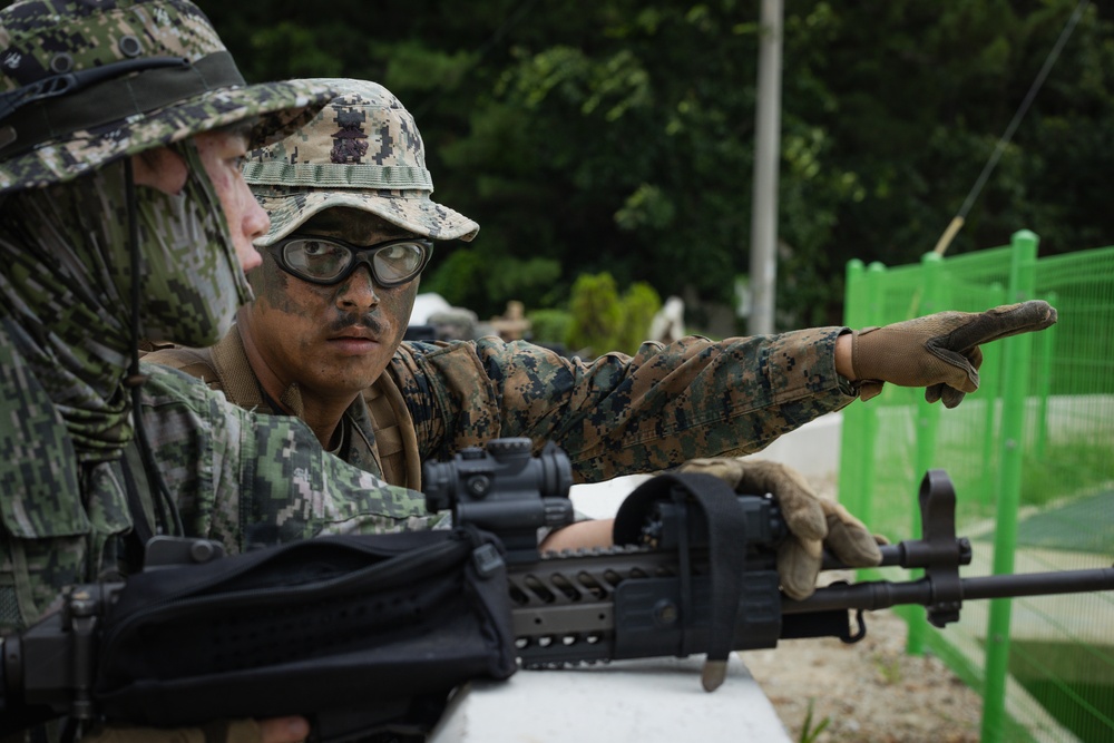 2/23 and ROK Marines Secure Beachhead during Amphibious Assault at KMEP 25.2