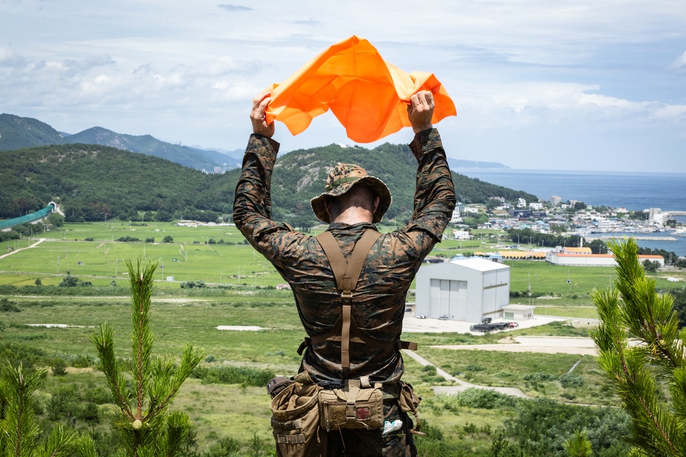 2/23 and ROK Marines Secure Beachhead during Amphibious Assault at KMEP 25.2