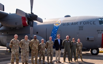 Arkansas Adjutant General and 189th AW meet with Sen. Cotton