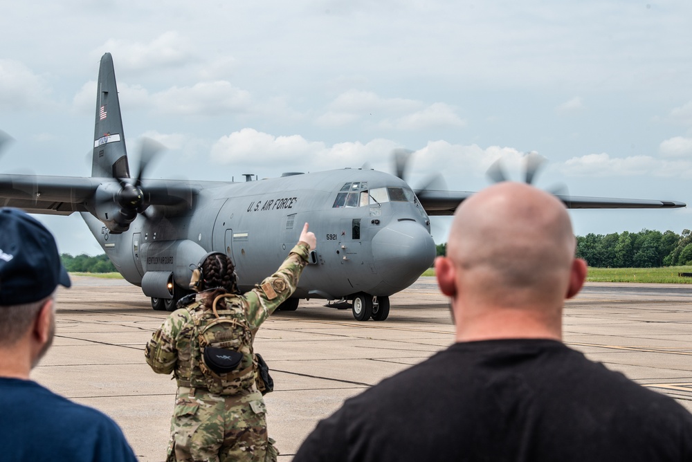 Bosslift gives civilian employers inside perspective about Guard Airmen