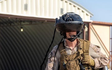 HMLA-367 conducts close air-support during SLTE 4-25