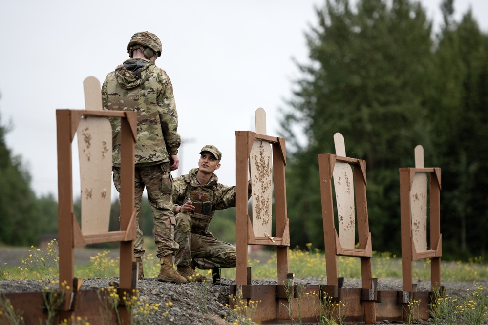Alaska Army National Guardsmen hone small arms marksmanship
