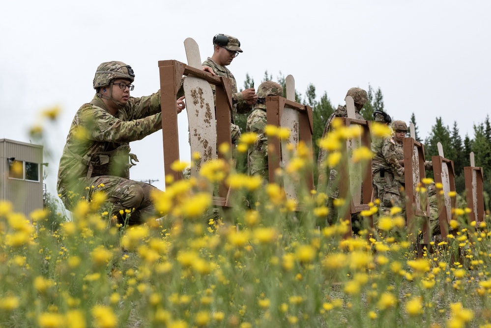 Alaska Army National Guardsmen hone small arms marksmanship