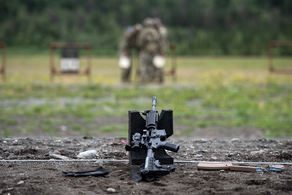 Alaska Army National Guardsmen hone small arms marksmanship