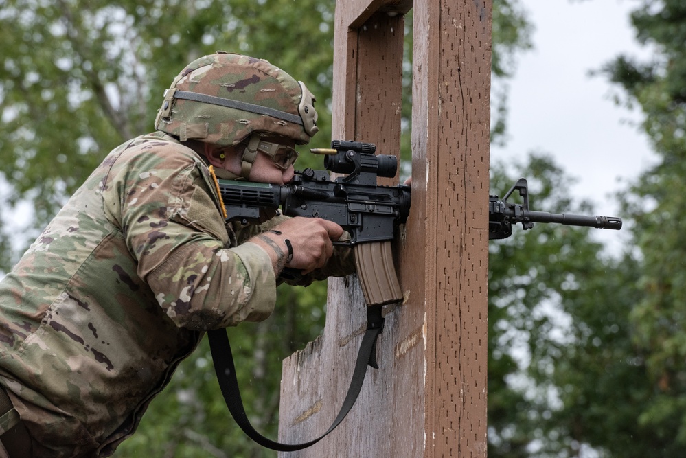 Alaska Army National Guardsmen hone small arms marksmanship