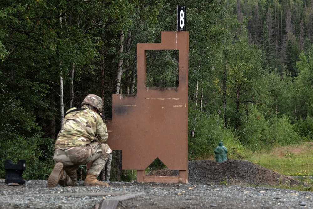 Alaska Army National Guardsmen hone small arms marksmanship