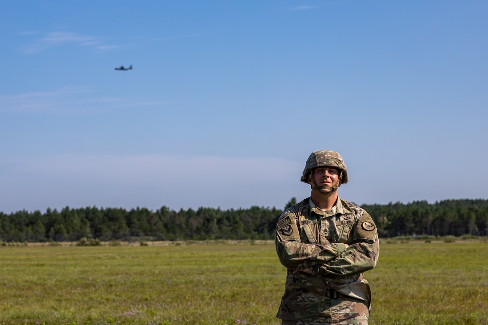 861st parachute riggers execute airborne operations