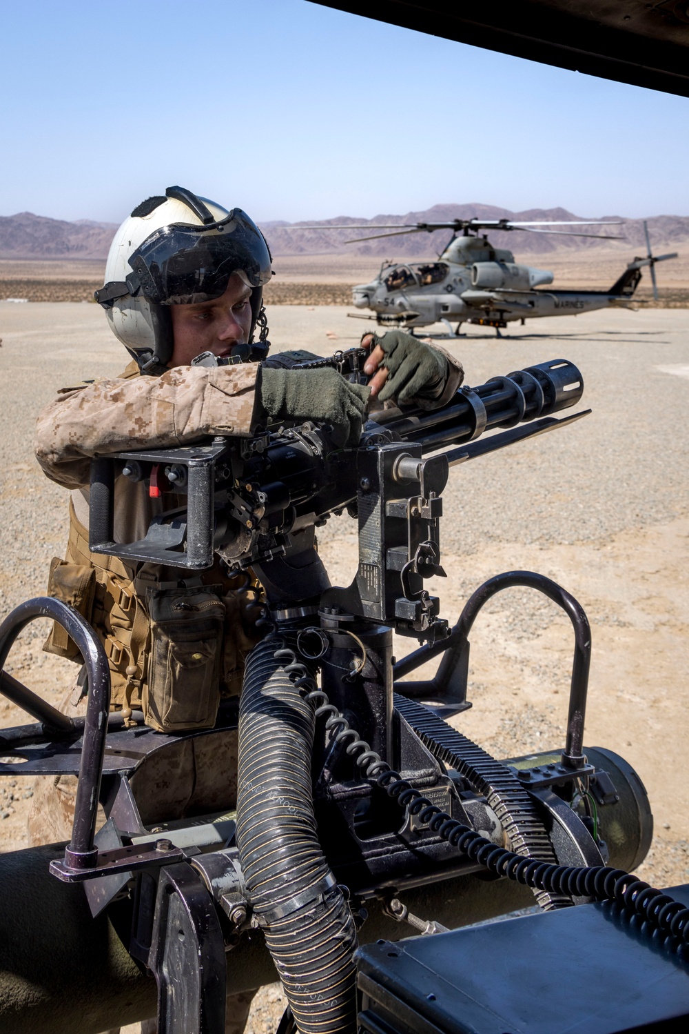 HMLA-367 conducts close air support during SLTE 4-25
