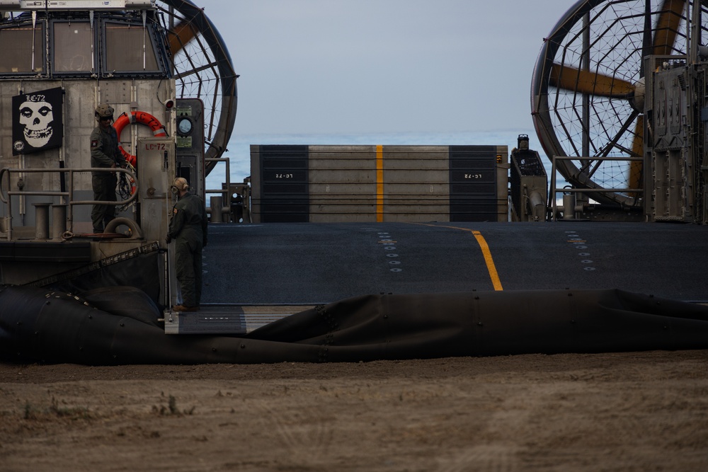LCAC Beach Landing